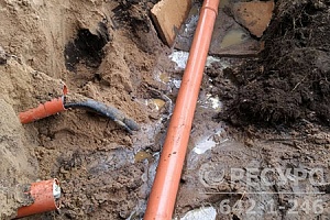 Бурение скважины, ввод воды в дом и установка канализации в г. Петергофе Петродворцового района